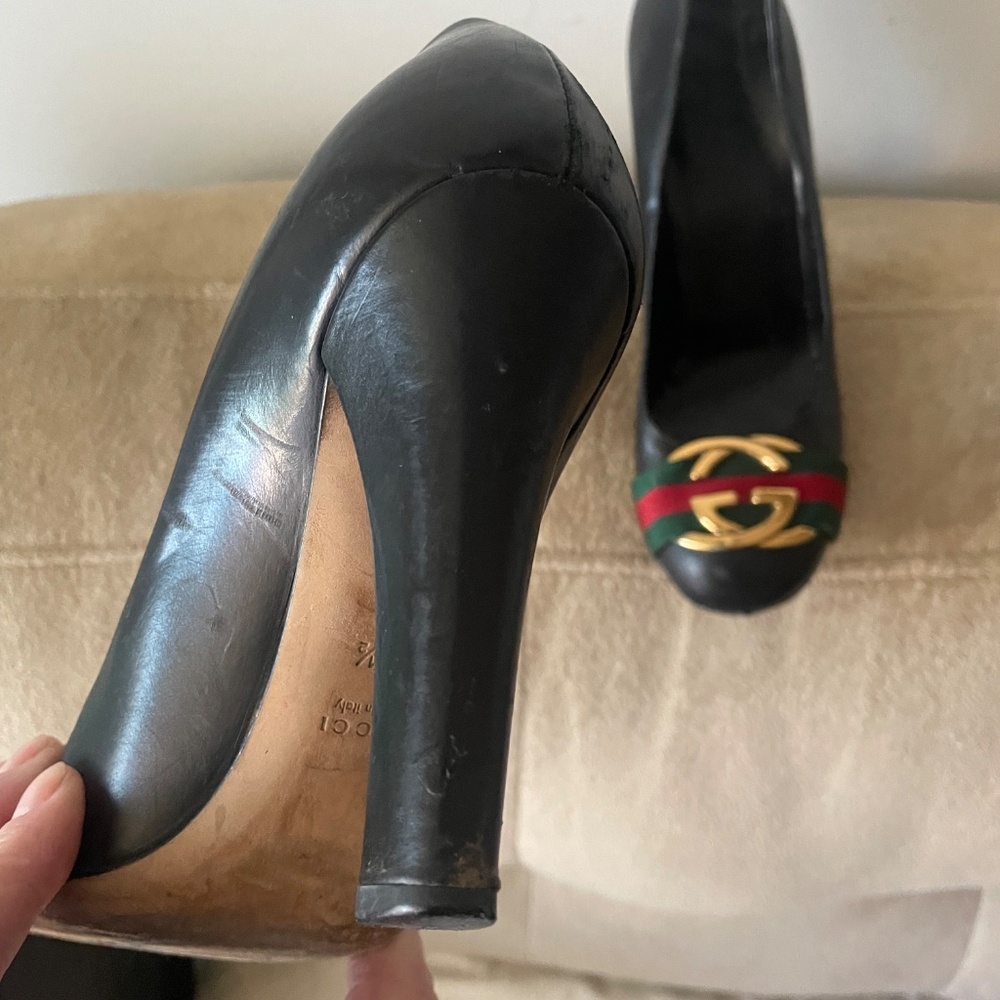 Authentic Gucci Black Leather women’s Shoes, size 37 1/2 . - Picture 3 of 8